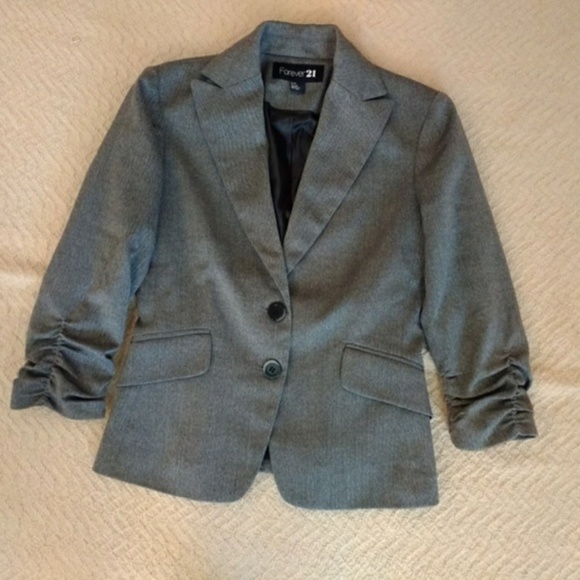 Forever 21 Jackets & Blazers - Herringbone blazer with ruched sleeves gray size S